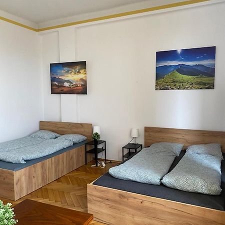Vintage Rooms In Old Town Краков Экстерьер фото
