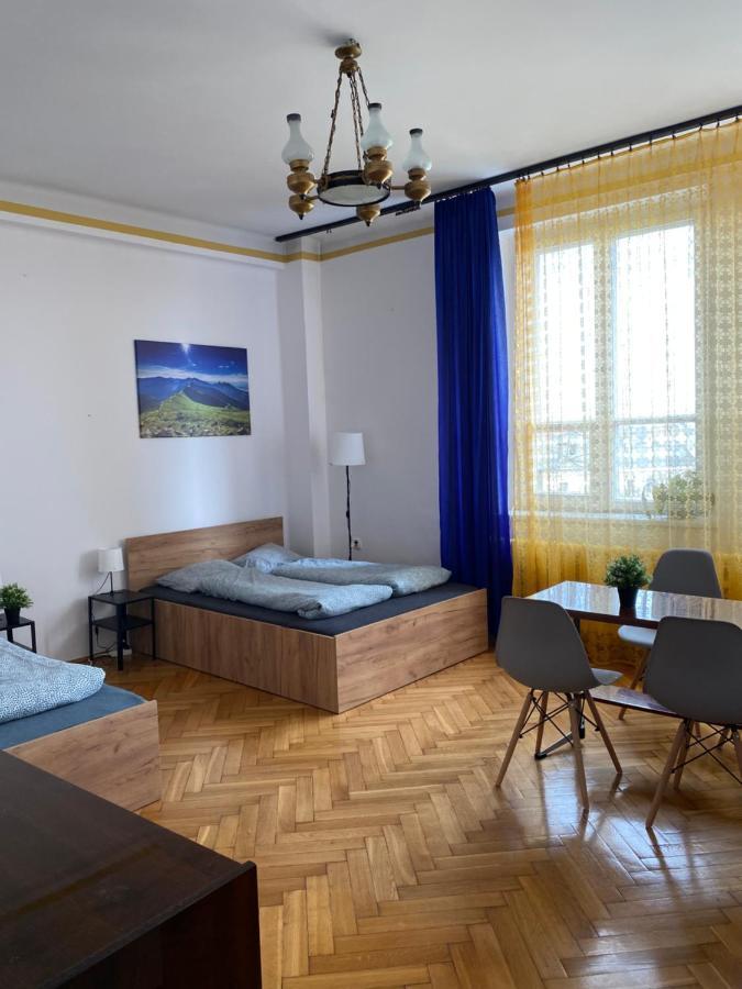 Vintage Rooms In Old Town Краков Экстерьер фото